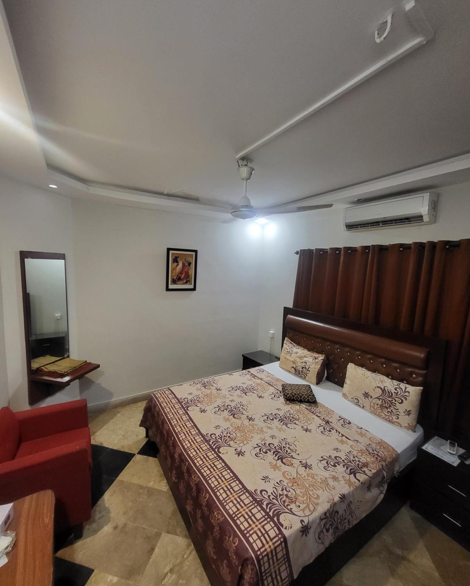 Seaview Lodge Guest House Карачи Номер фото