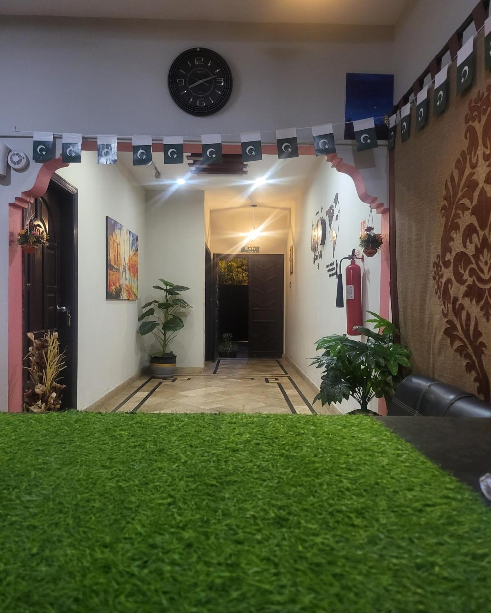 Seaview Lodge Guest House Карачи Экстерьер фото