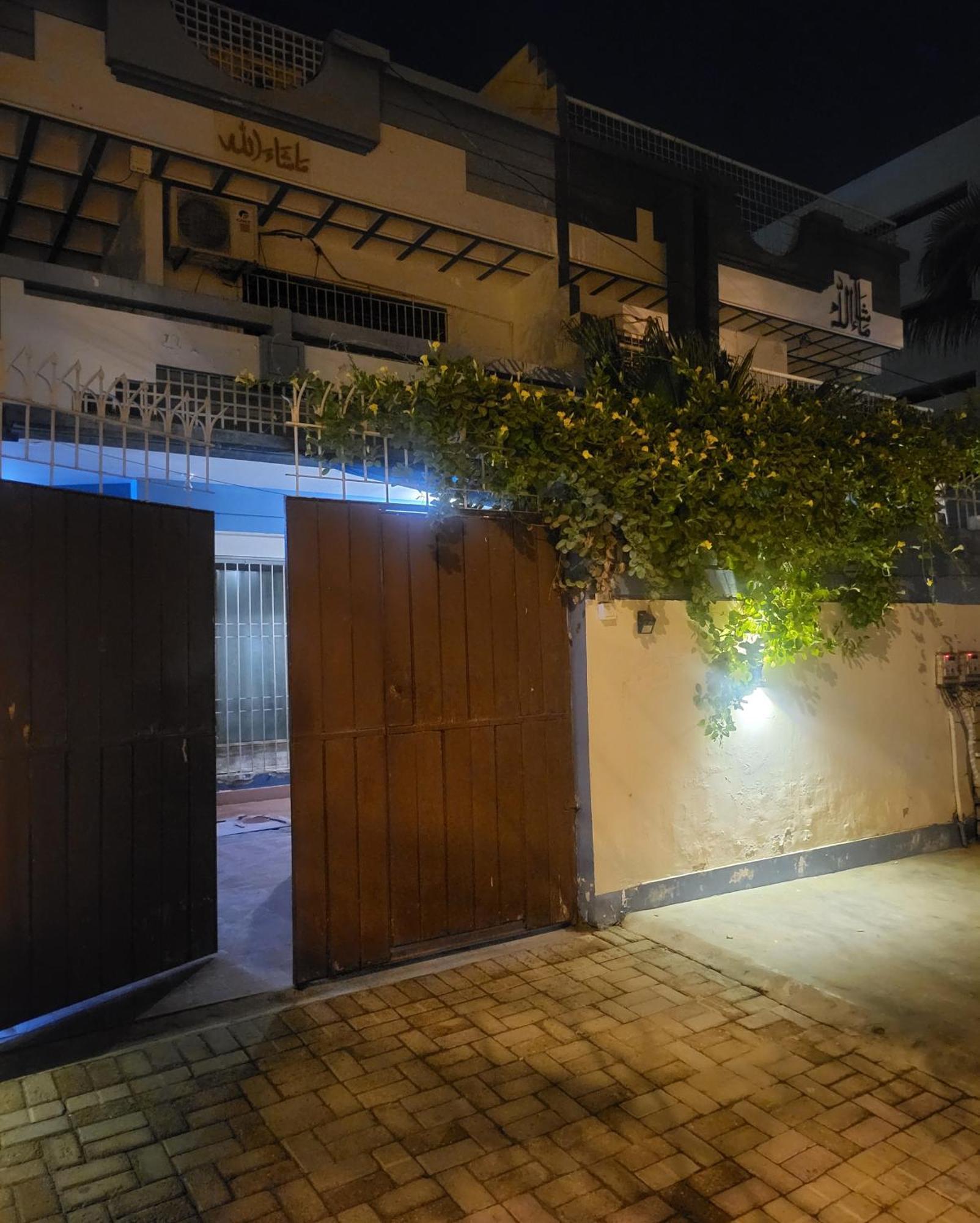 Seaview Lodge Guest House Карачи Экстерьер фото
