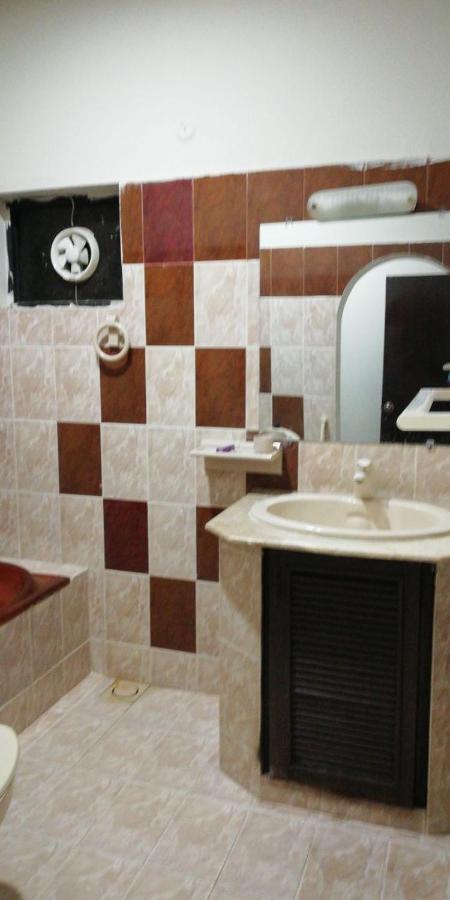 Seaview Lodge Guest House Карачи Экстерьер фото